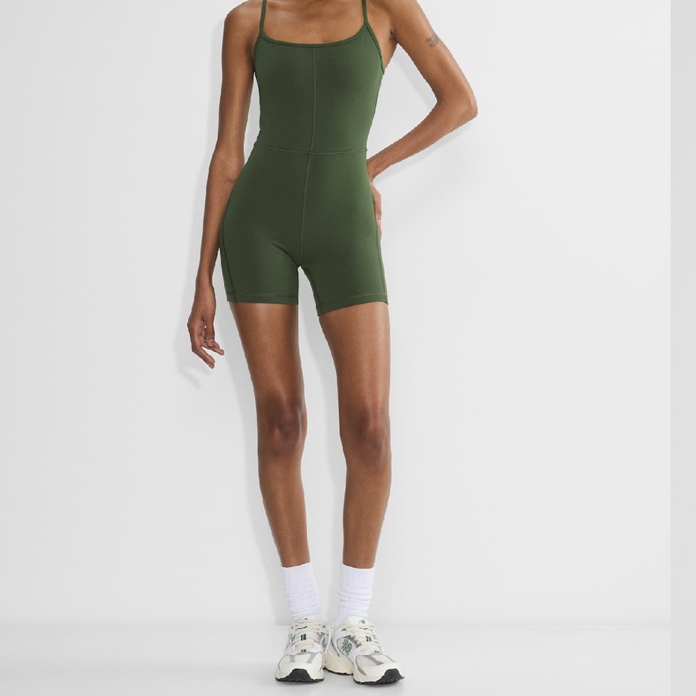 Aritzia WILFRED Divinity 5” Romper - Vivid Yellow - Picture 3 of 5